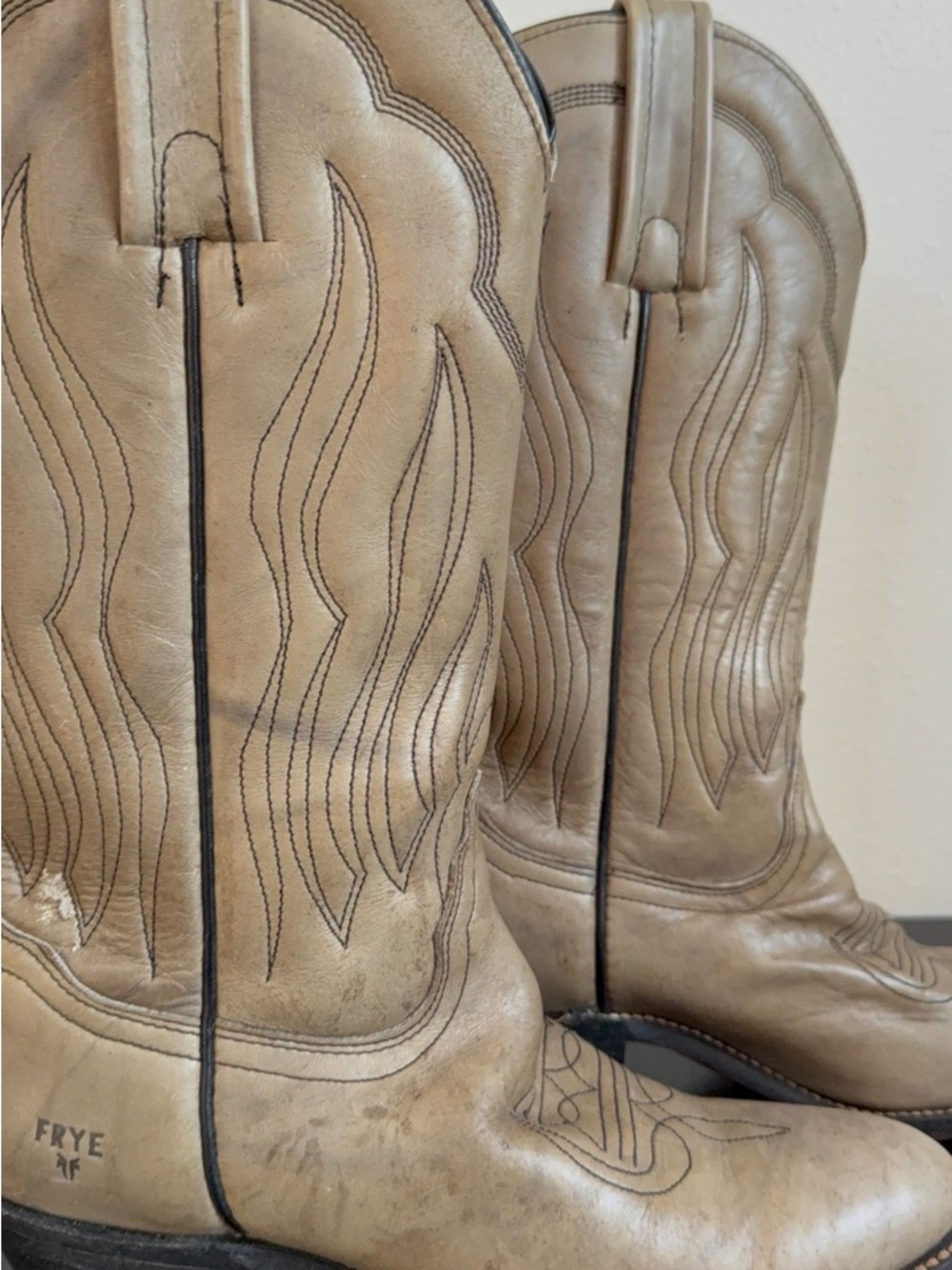 Vintage Frye Western Boots Gray Taupe Leather Cowboy Boots Made USA Women’s 6.5B - Picture 11 of 13
